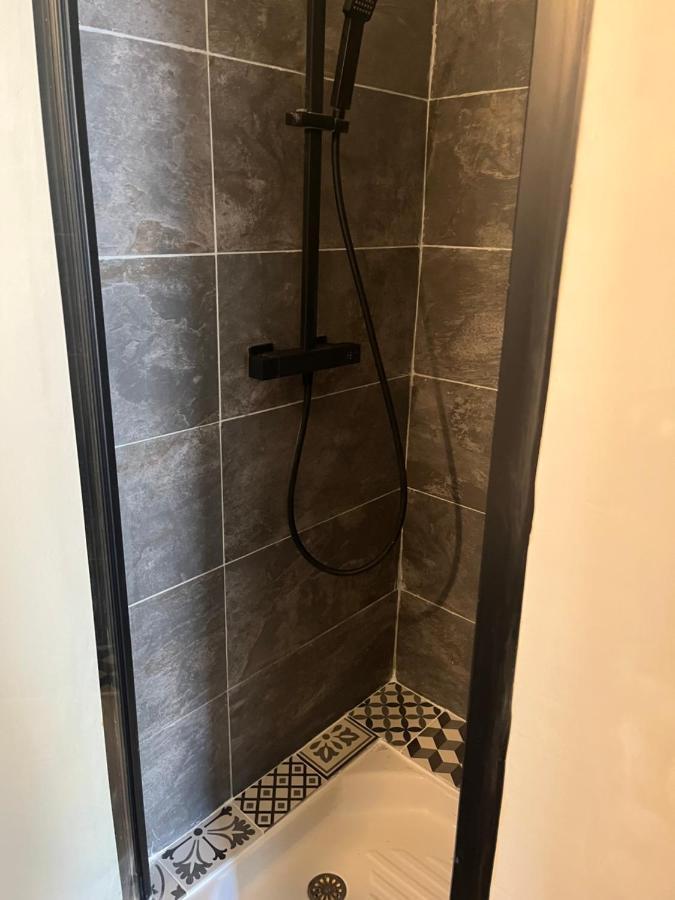 Apartament Le Nimois Nîmes Zewnętrze zdjęcie